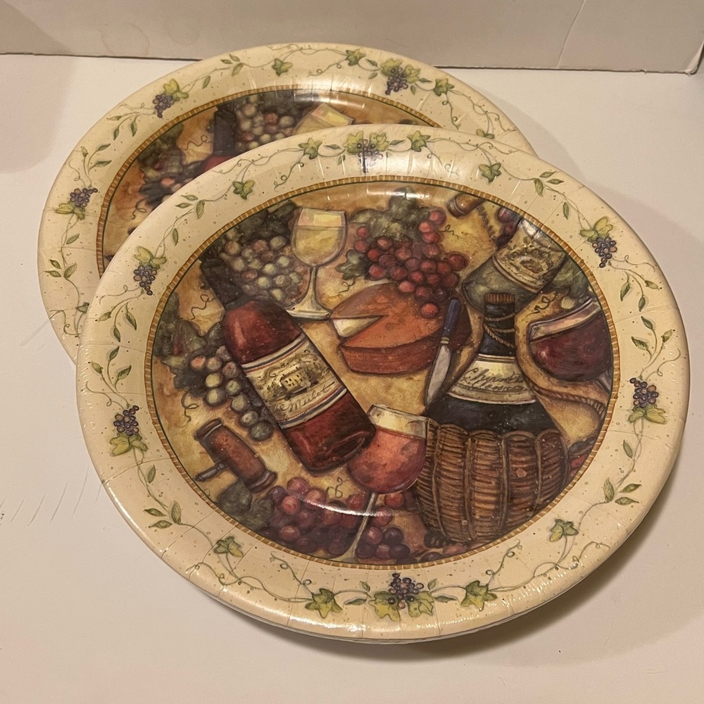 NWT LOT OF 2 C.R. GIBSON OLGA’S VINEYARD PAPER PLATES.